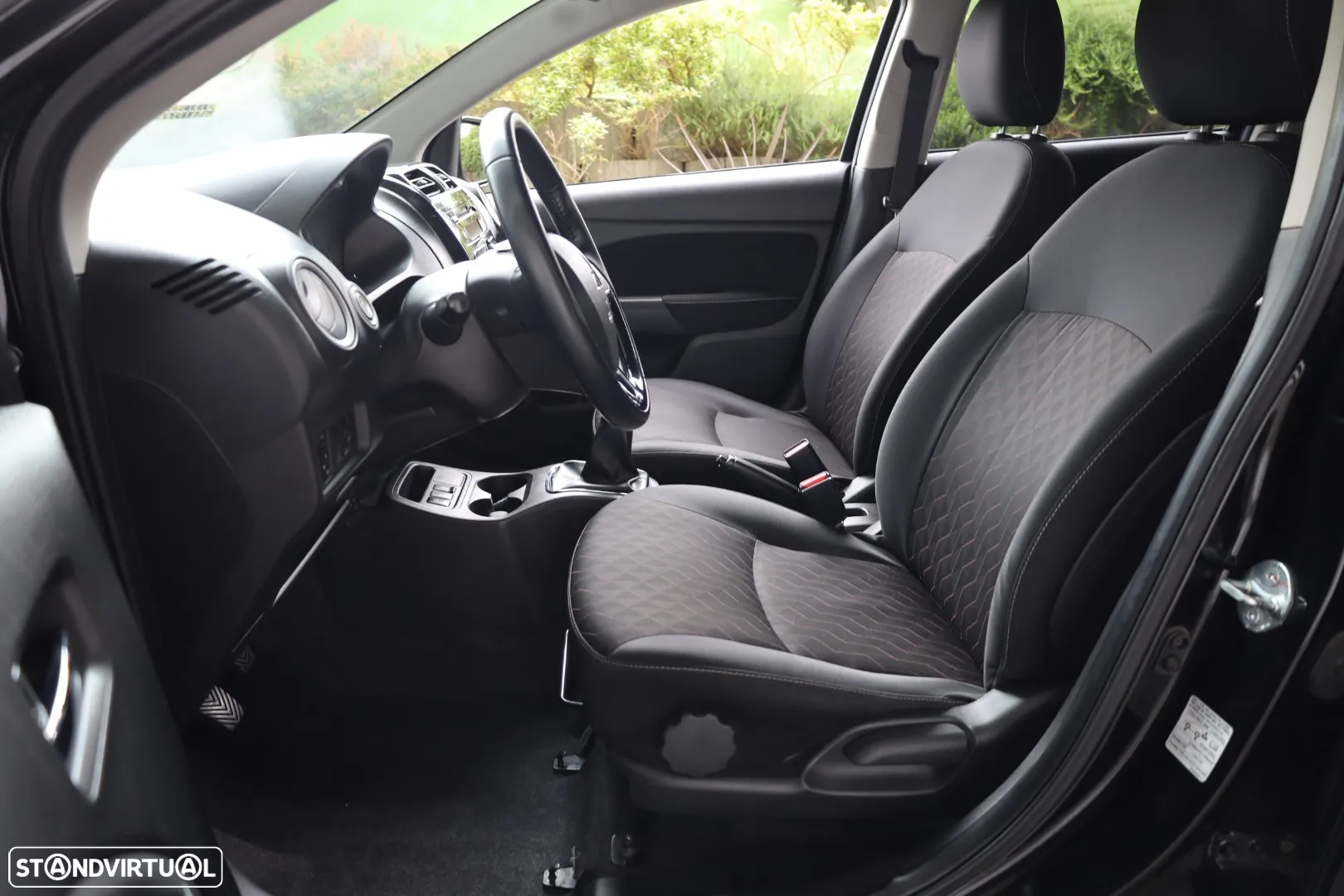 Mitsubishi Space Star 1.2 Intense - 24