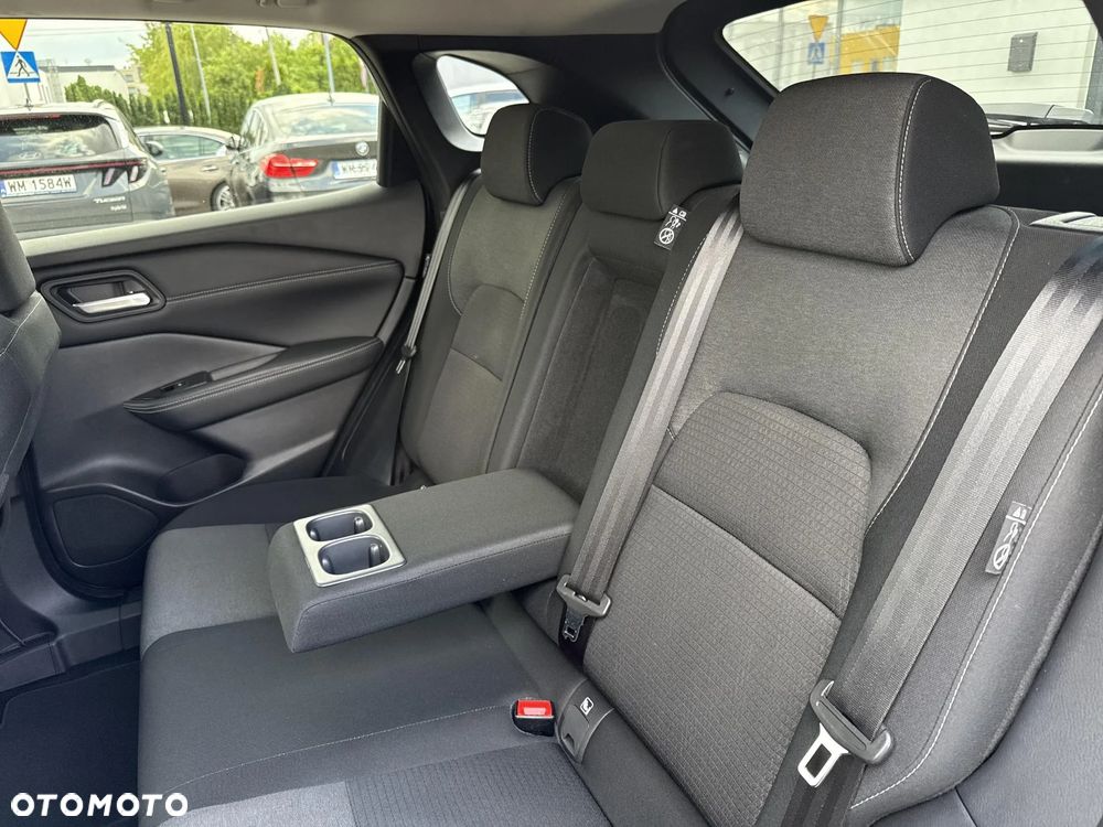 Nissan Qashqai 1.3 DIG-T MHEV N-Connecta Xtronic - 17