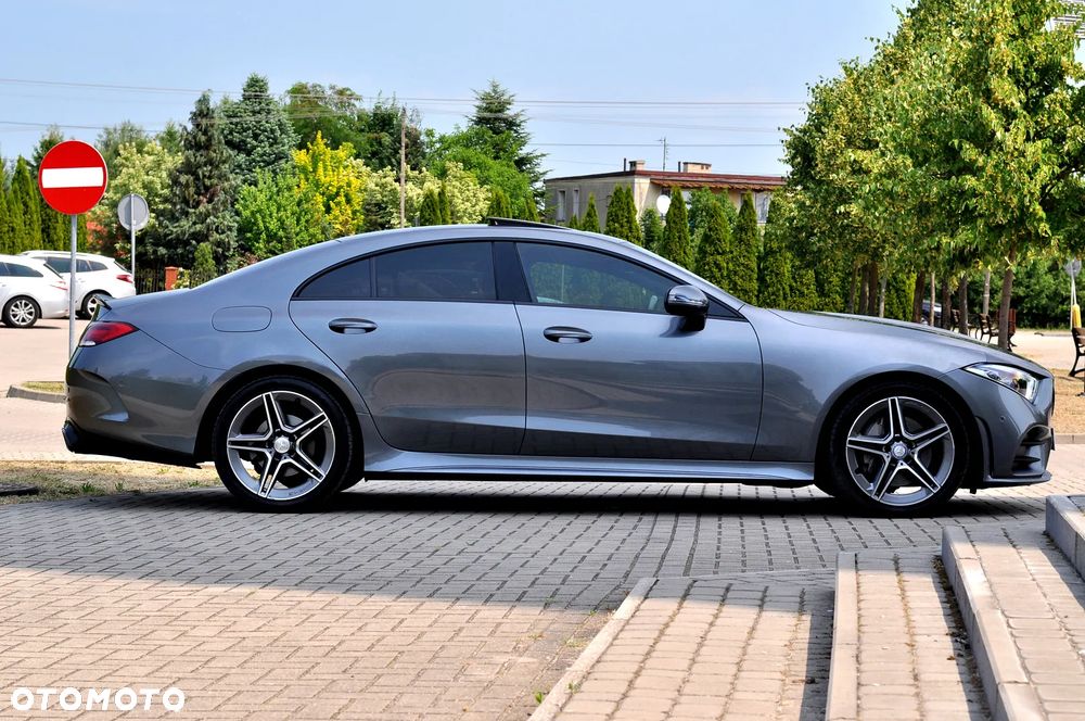 Mercedes-Benz CLS 300 d 4Matic 9G-TRONIC AMG Line - 12