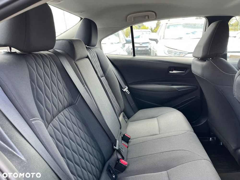 Toyota Corolla 1.8 Hybrid Comfort - 28
