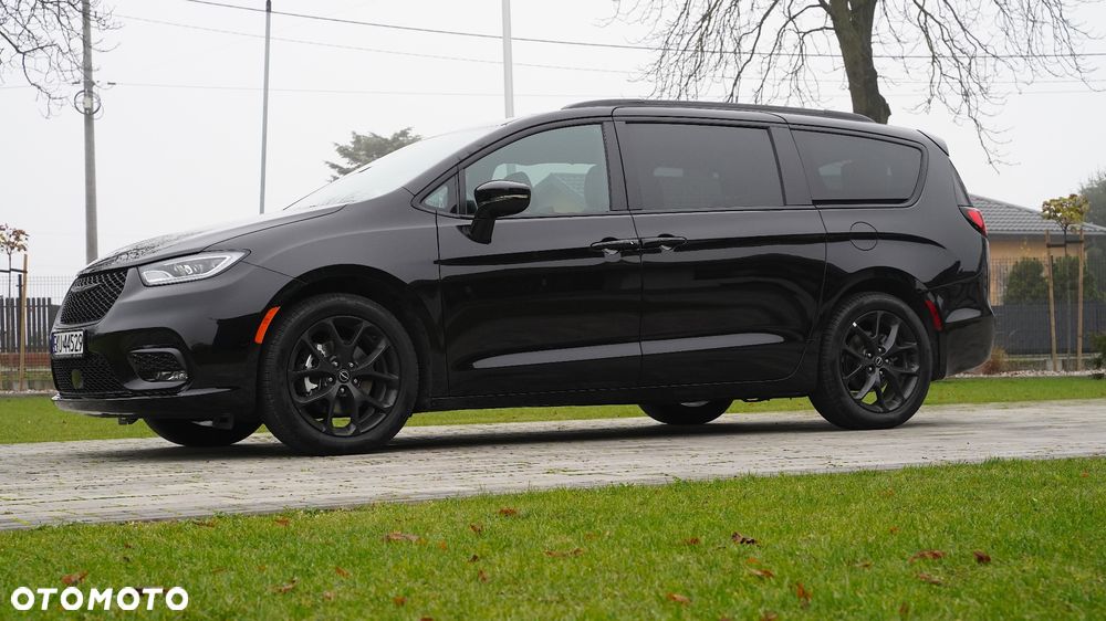 Chrysler Pacifica - 14