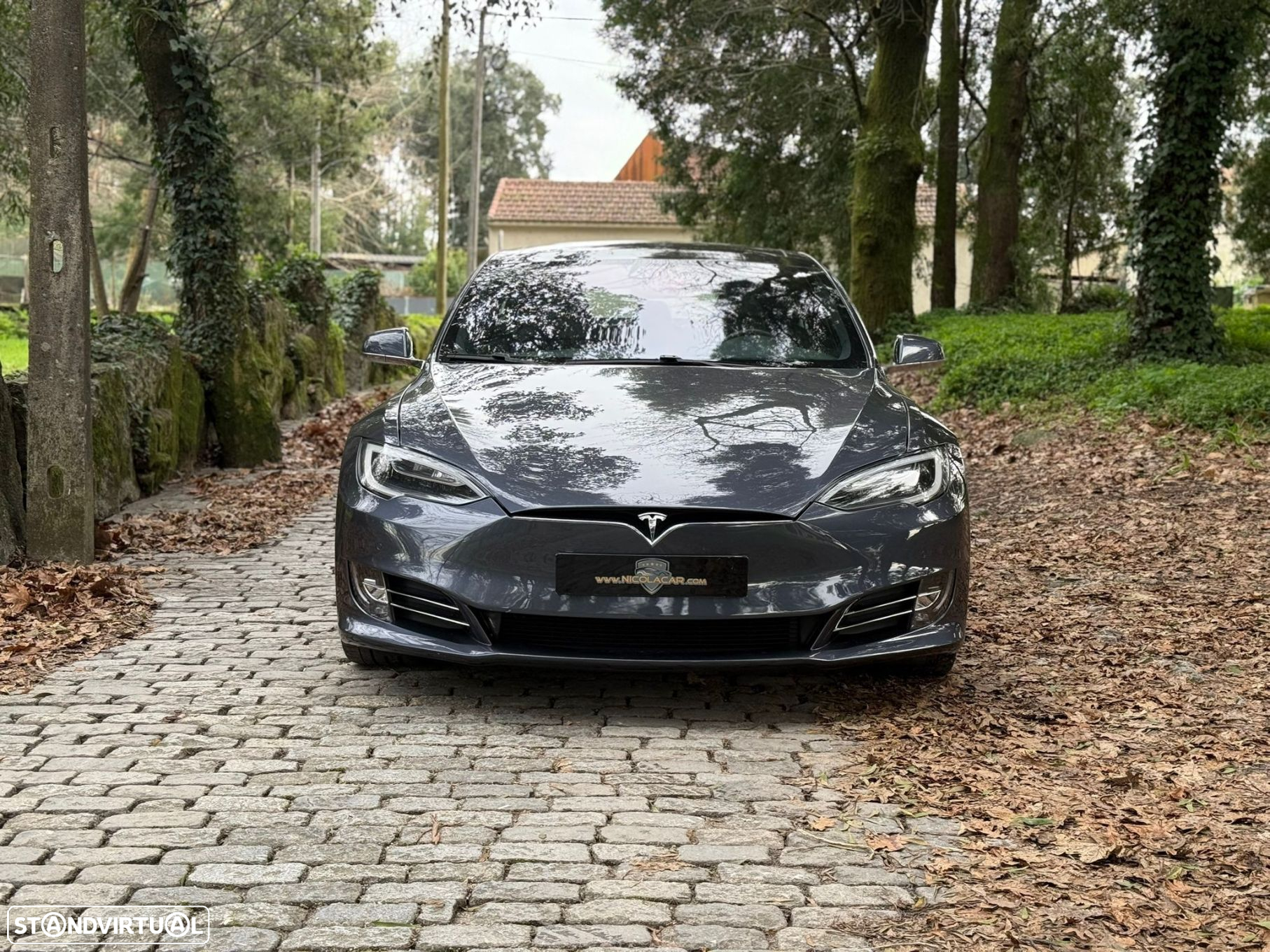 Tesla Model S 90D - 53