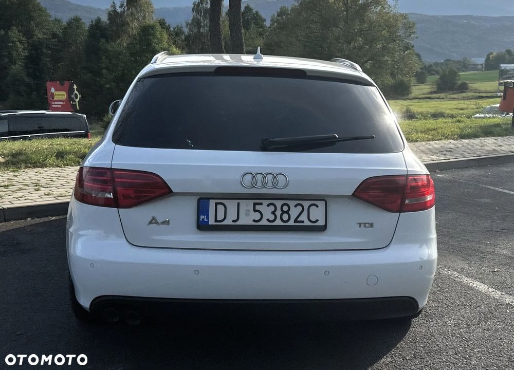 Audi A4 Avant 2011 photo 3