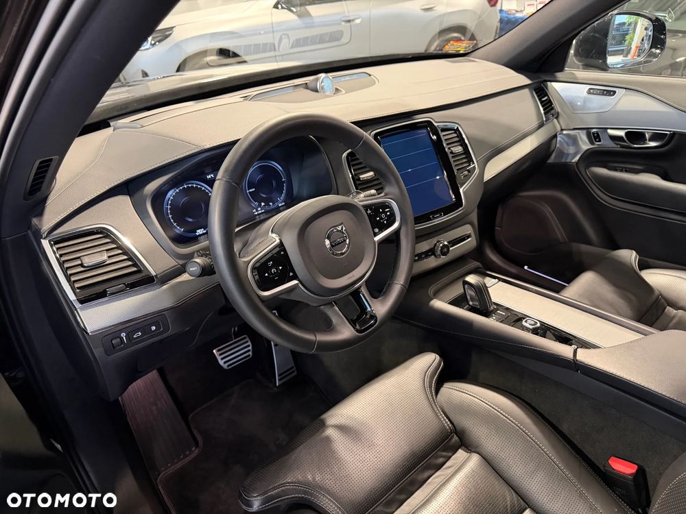 Volvo XC 90 T8 AWD Plug-In Hybrid R-Design 7os - 11