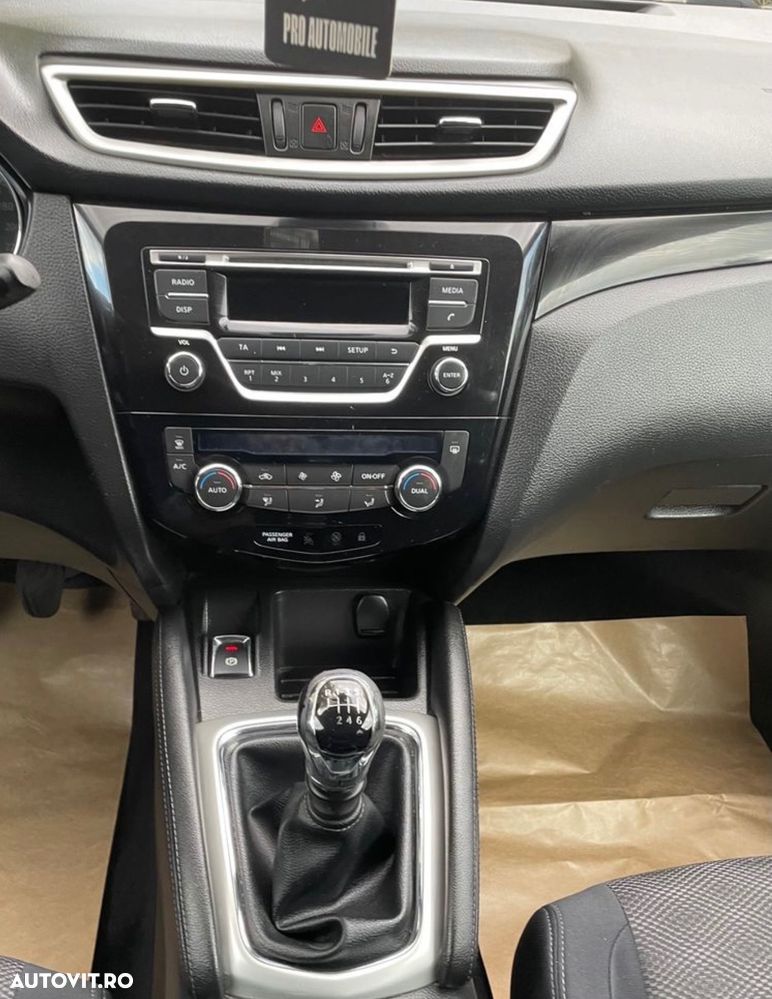 Nissan Qashqai 1.2 DIG-T TEKNA - 23