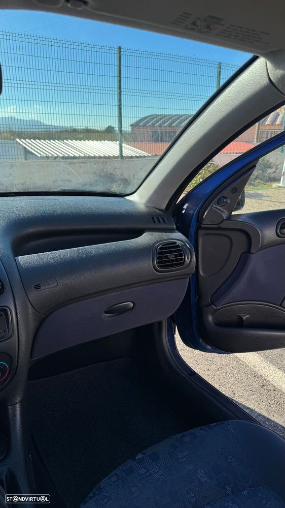 Peugeot 206 1.1 XR - 7