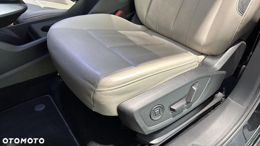 Audi Q4 e-tron 40 77kWh S Line - 12