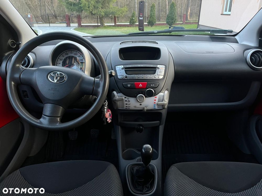 Toyota Aygo - 8
