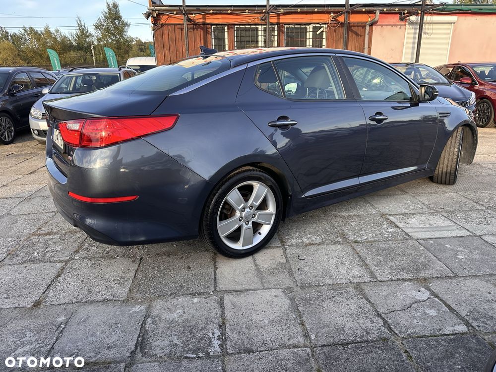 Kia Optima - 2