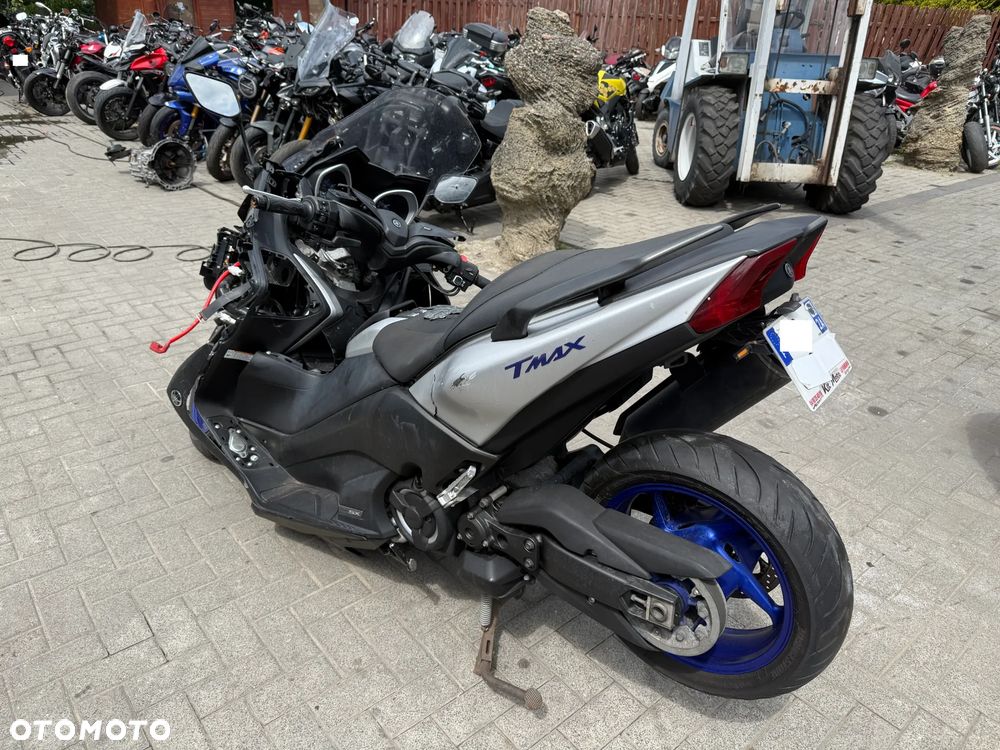 Yamaha Tmax - 8