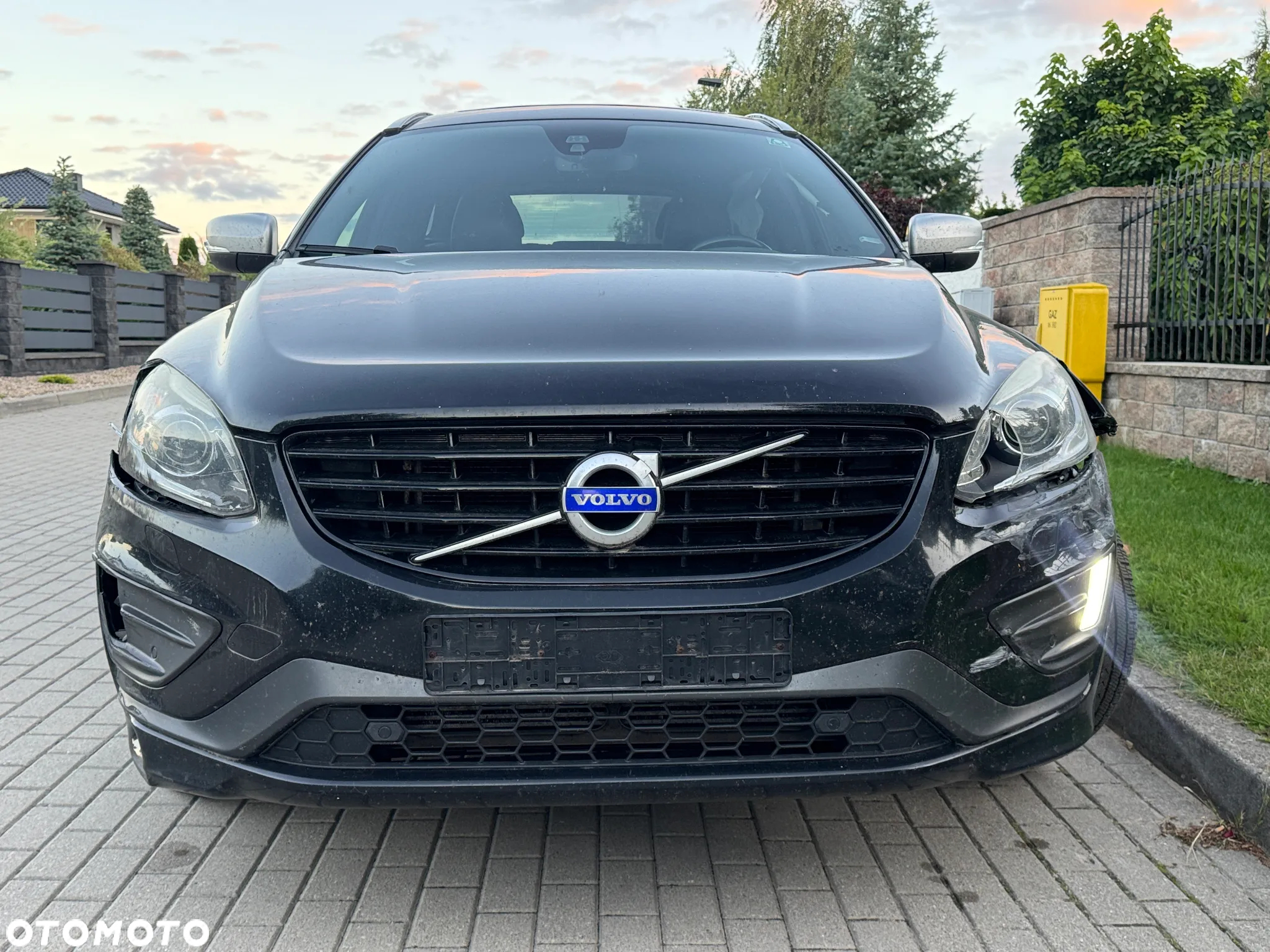 Volvo XC 60 D4 Geartronic RDesign - 32