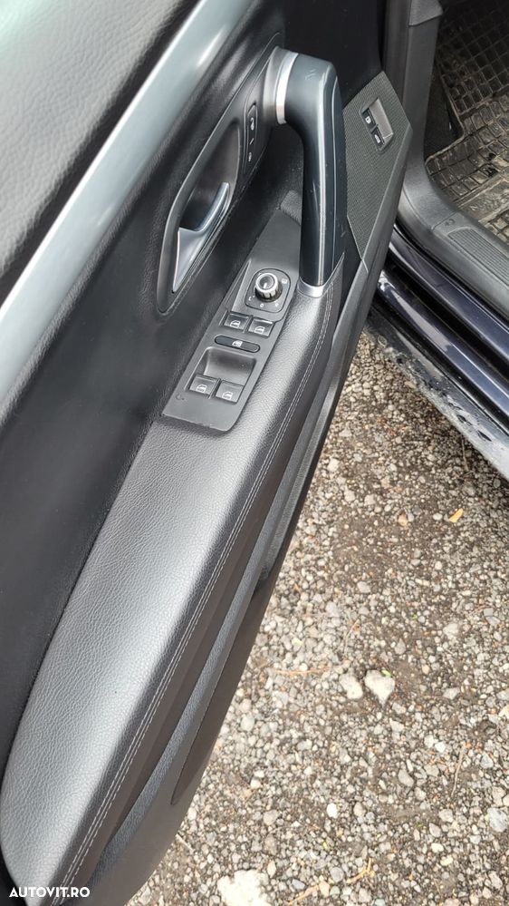 Volkswagen Passat 2.0TDI Comfortline DPF DSG - 4