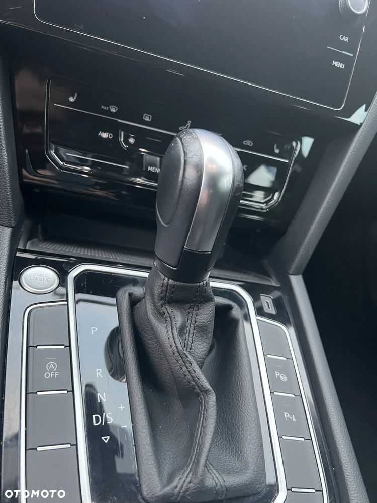 Volkswagen Passat 1.5 TSI EVO Business DSG - 15