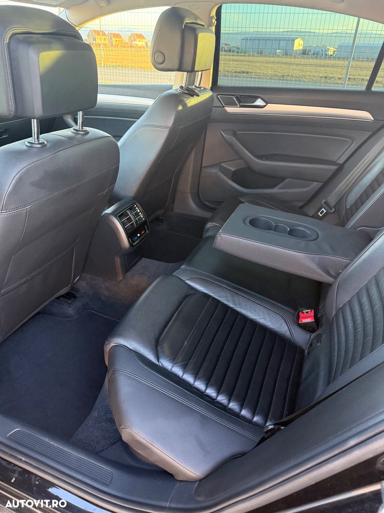Volkswagen Passat 2.0 TDI SCR DSG Comfortline - 8