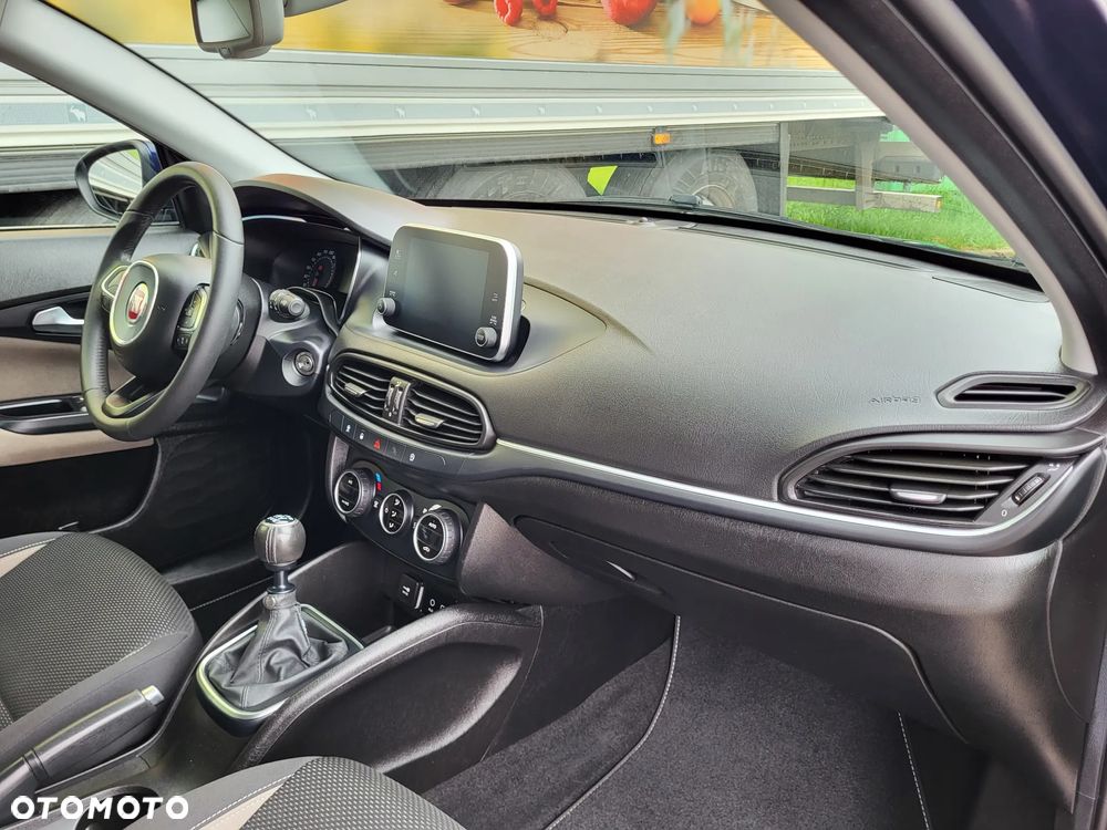 Fiat Tipo 1.4 T-Jet Lounge - 30