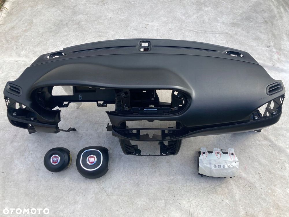 fiat tipo deska kokpit konsola poduszki pasy - 2
