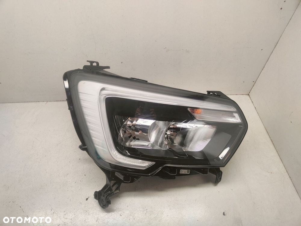 renault master iv lampa zw z led prawy przód 260105567r - 1