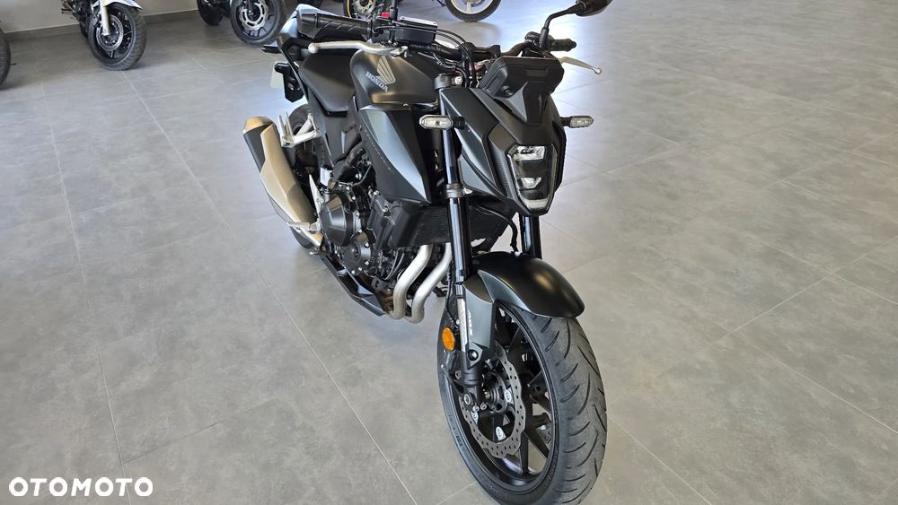 Honda Hornet - 16