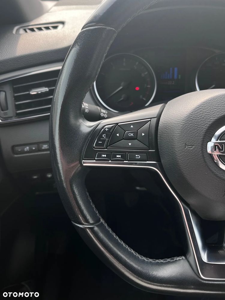 Nissan Qashqai - 10