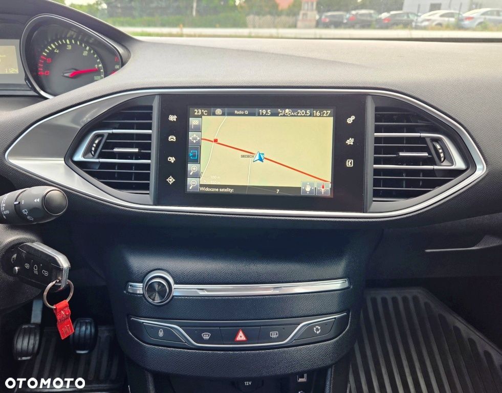 Peugeot 308 1.6 e-HDi Allure S&S - 38