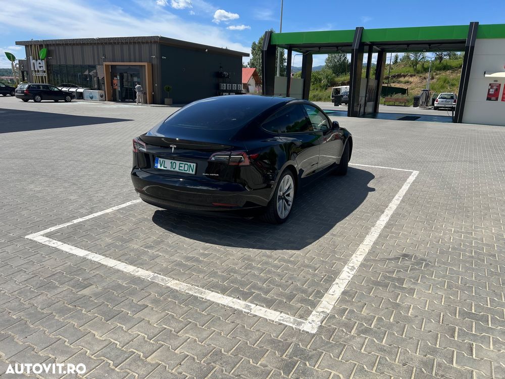 Tesla Model 3 Long Range - 5