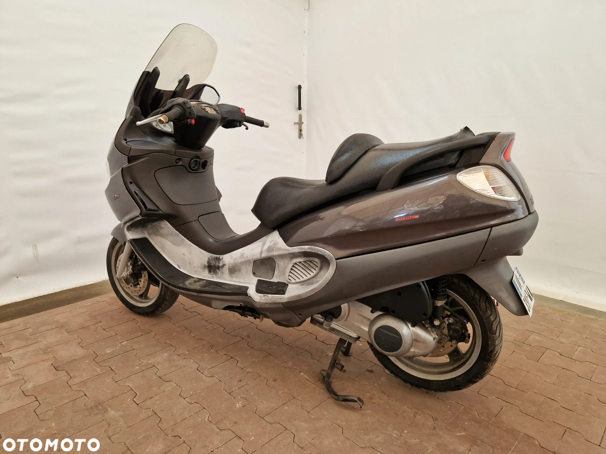 Piaggio X9 - 11