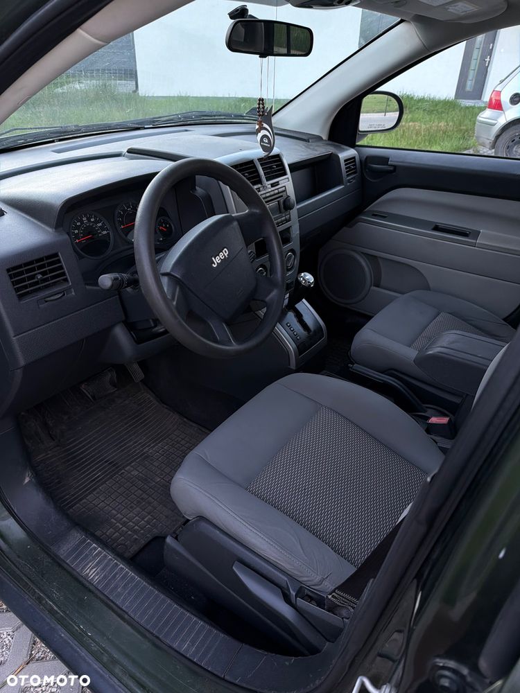 Jeep Compass - 11