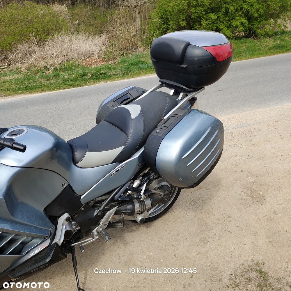 Kawasaki GTR - 7