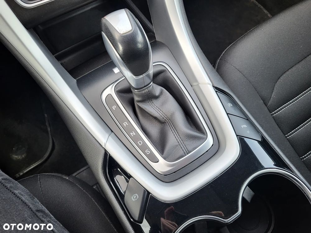 Ford Mondeo 2.0 TDCi Titanium PowerShift - 17