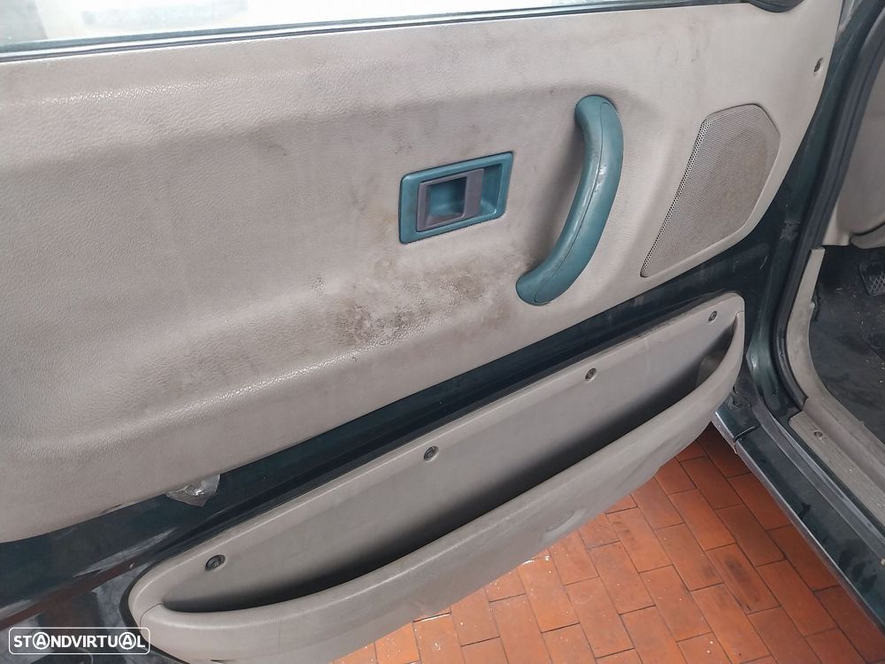 Land Rover Freelander 2.0 di - 3