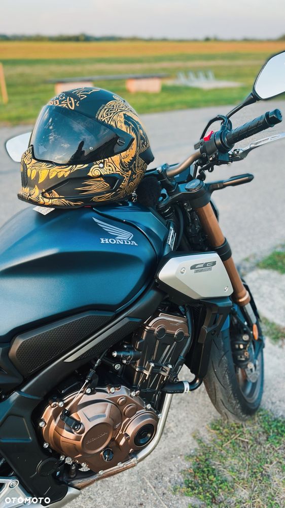 Honda CB - 2