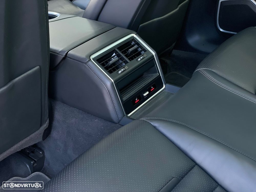 Porsche Panamera Sport Turismo 4 E-Hybrid Platinum Edition - 38