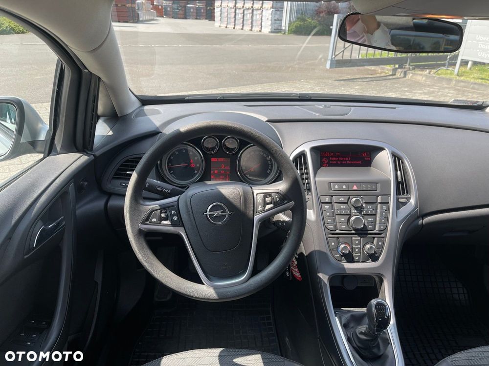 Opel Astra - 10