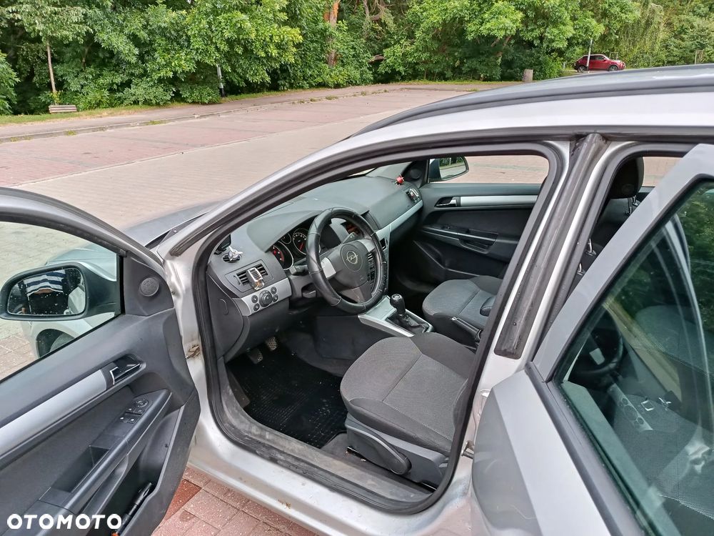 Opel Astra 1.7 CDTI - 9