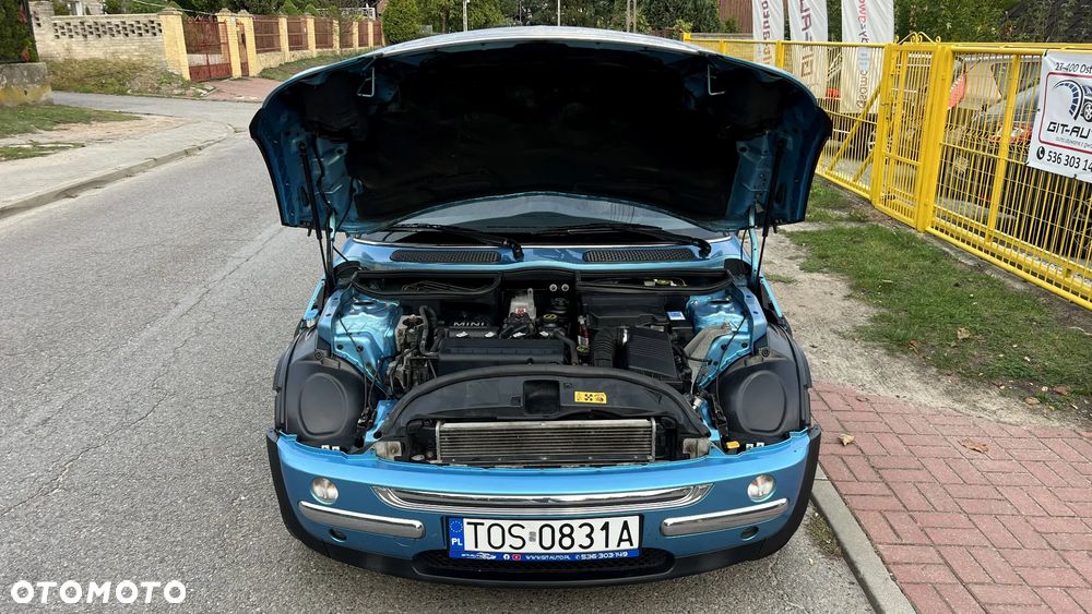 MINI ONE 2003