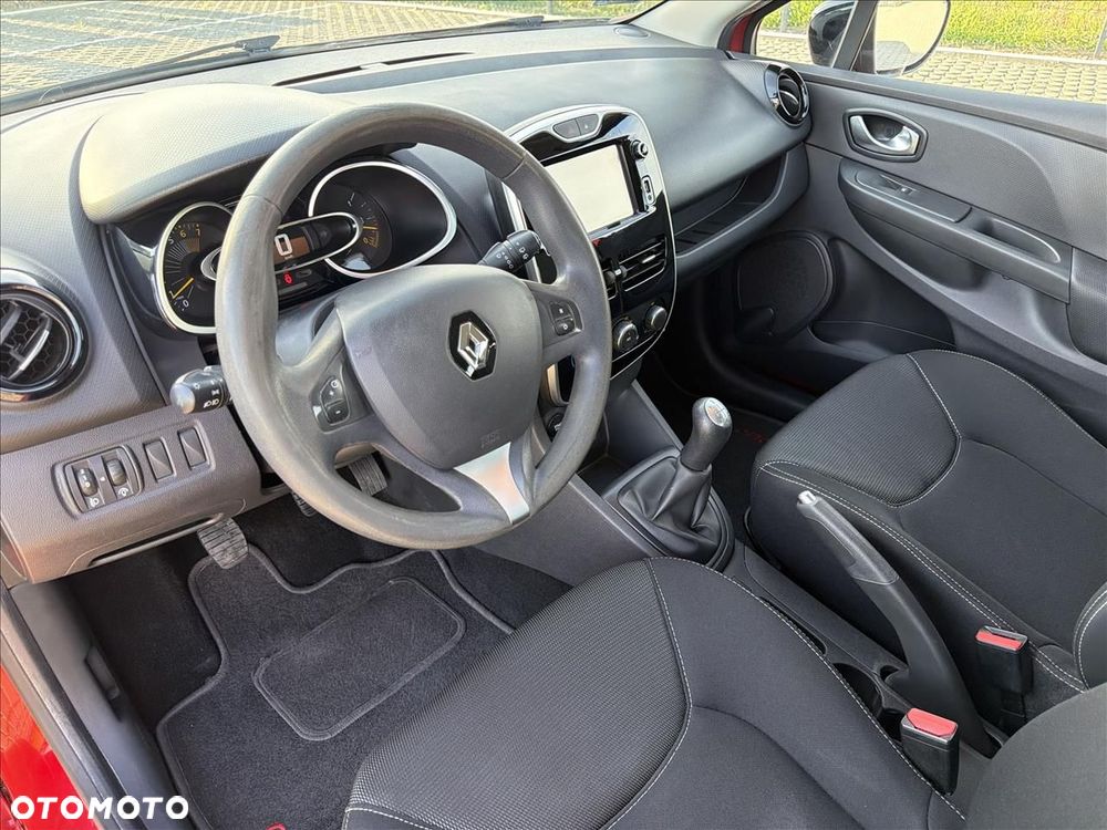 Renault Clio 1.2 16V Life - 9