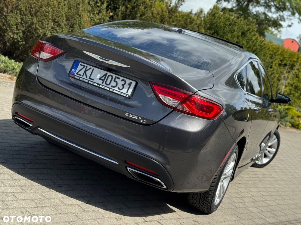 Chrysler 200 - 3