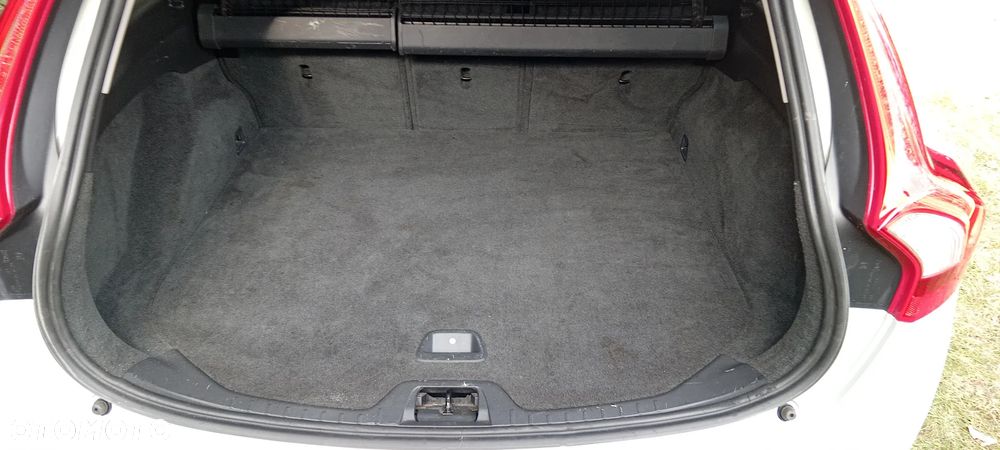 Volvo V60 DRIVe Momentum - 5