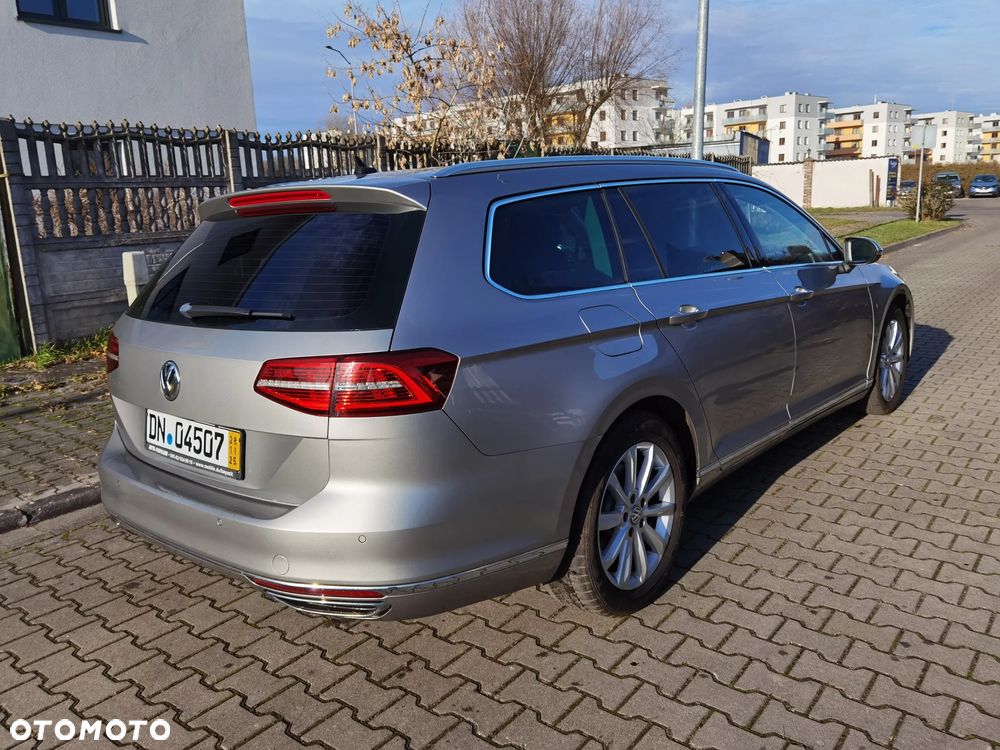 Volkswagen Passat 2.0 TDI Bi-Turbo BMT 4Mot Highline DSG - 26