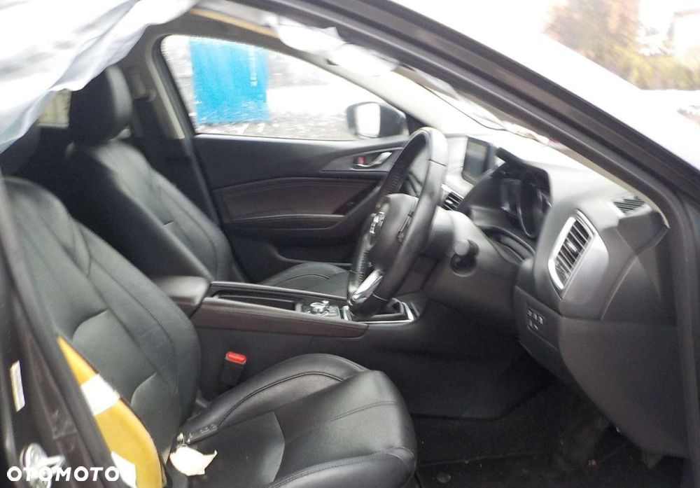 Mazda 3 - 18