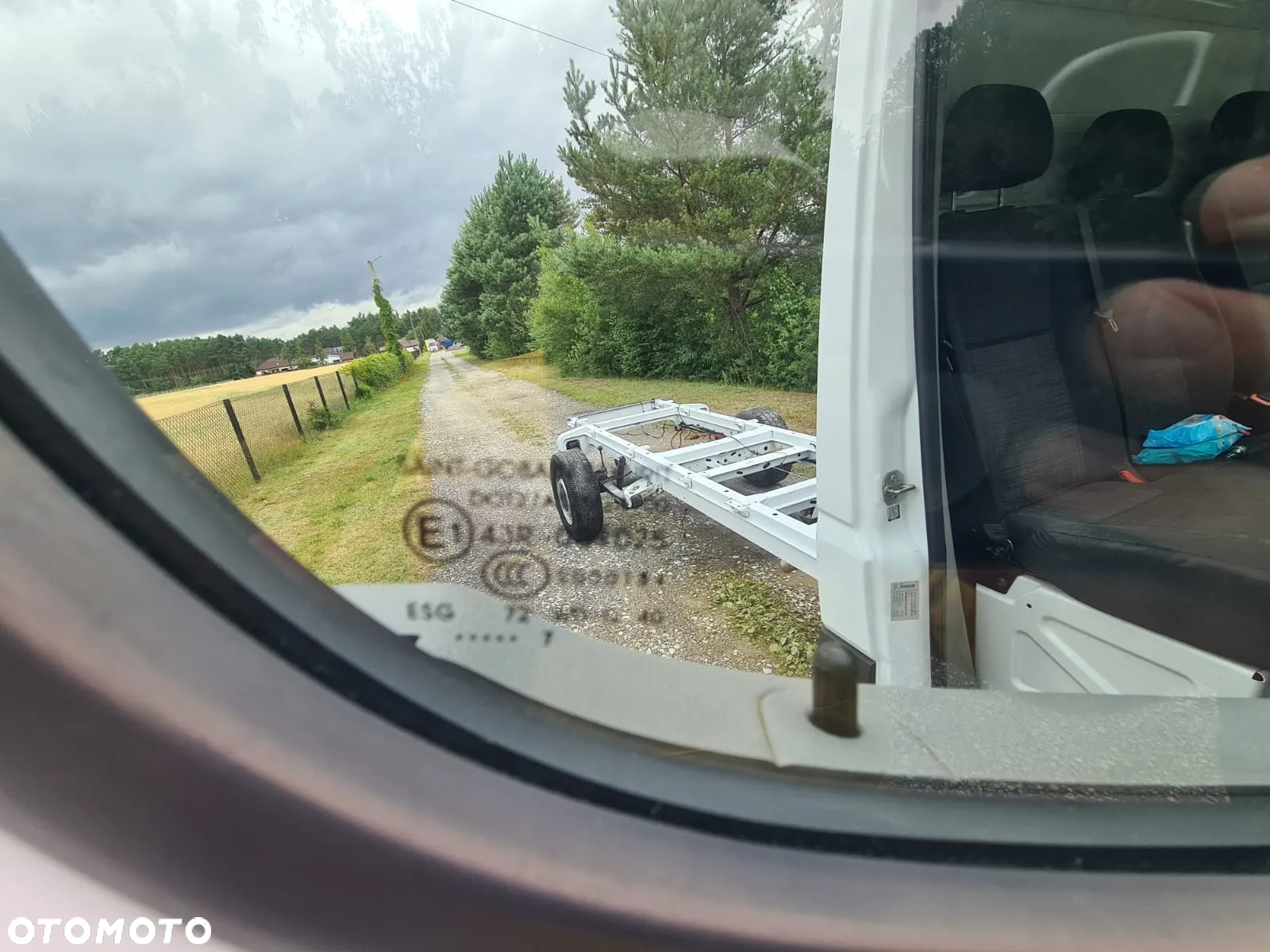 Mercedes-Benz Sprinter - 14