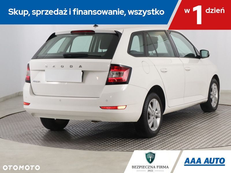 Skoda Fabia - 6