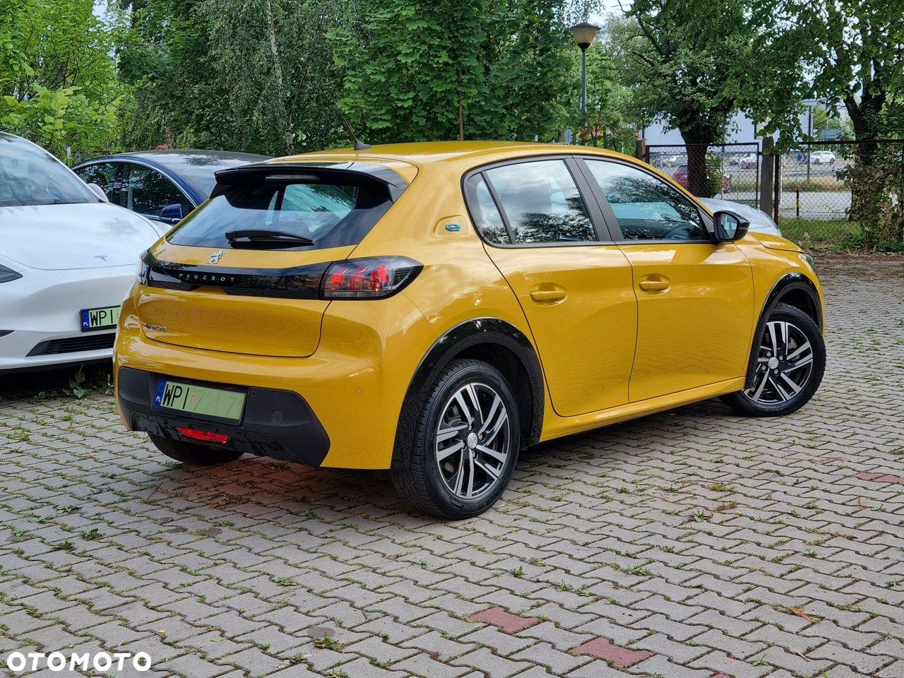 Peugeot 208 - 5