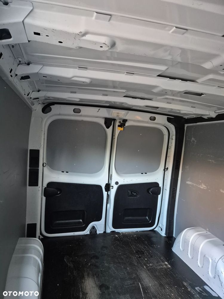 Renault Trafic 2019r Long 150Tys km Full Klima Navi Kamera Super stan - 34