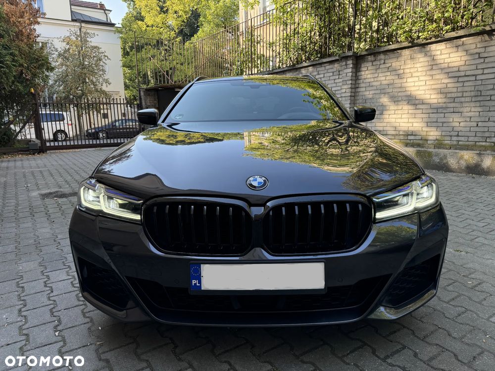 BMW Seria 5 518d mHEV - 19
