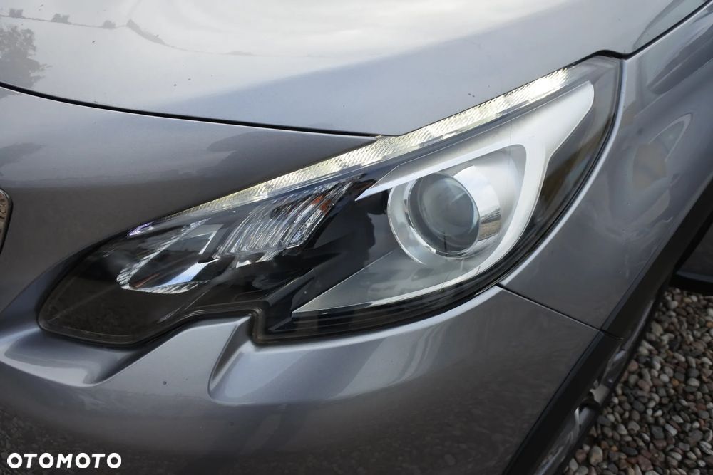 Peugeot 2008 PureTech 110 Stop&Start EAT6 Allure - 27