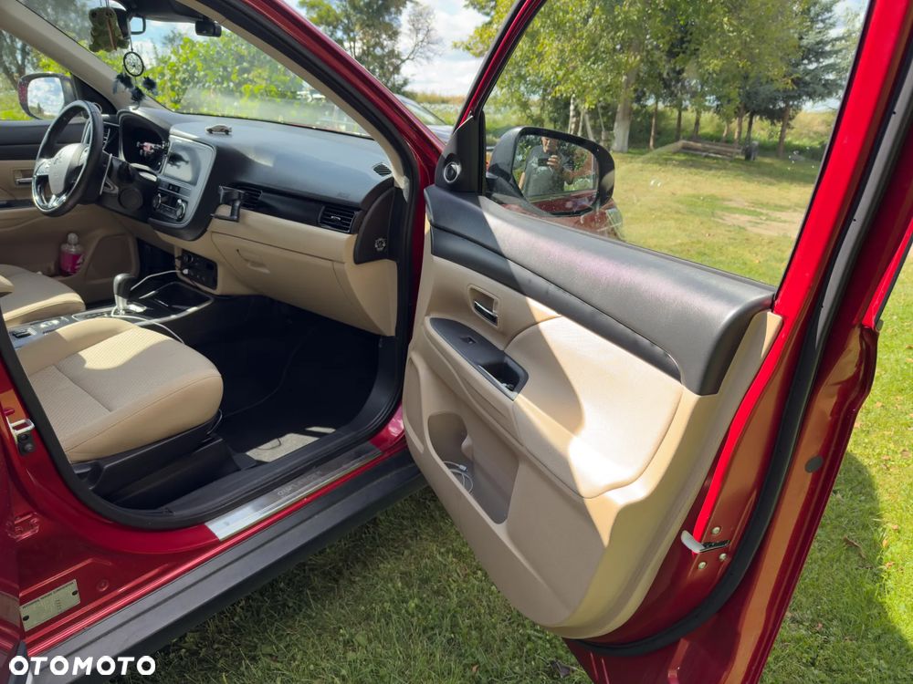 Mitsubishi Outlander 2.0 Instyle SDA 4WD CVT - 5