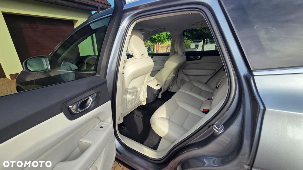 Volvo XC 60 B4 D AWD Inscription - 7