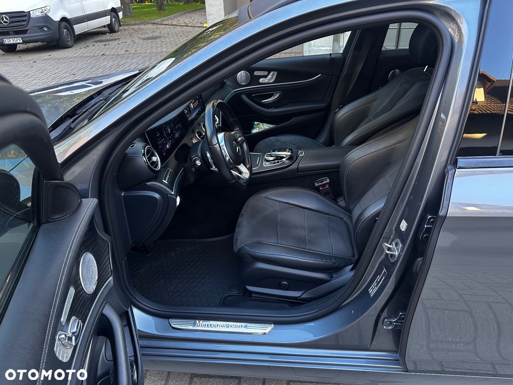 Mercedes-Benz Klasa E 220 d 4-Matic AMG - 22