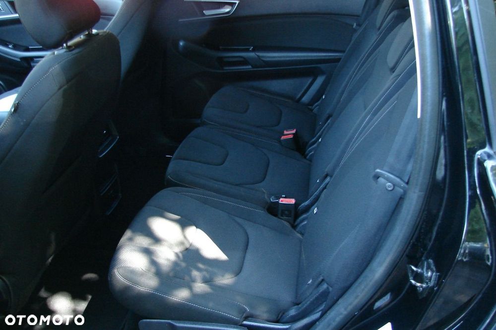 Ford S-Max - 8